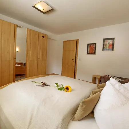 Alpen Moigg Apartament *